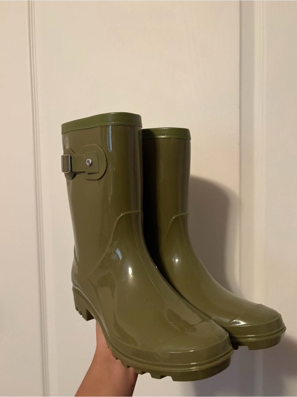 Green Rain Boots! - Picture 3 of 5